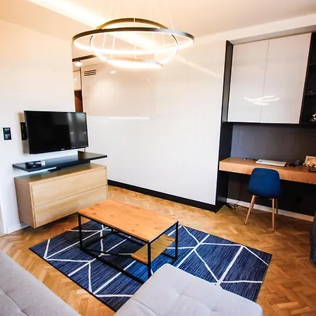 Nowolipki Studio, Center Skyline View - Warsawstay Daire