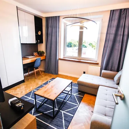 Nowolipki Studio, Center Skyline View - Warsawstay Apartment *